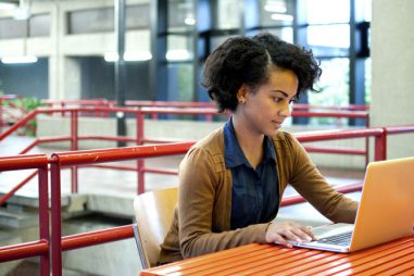 ¿Qué debes exigir a un centro online?