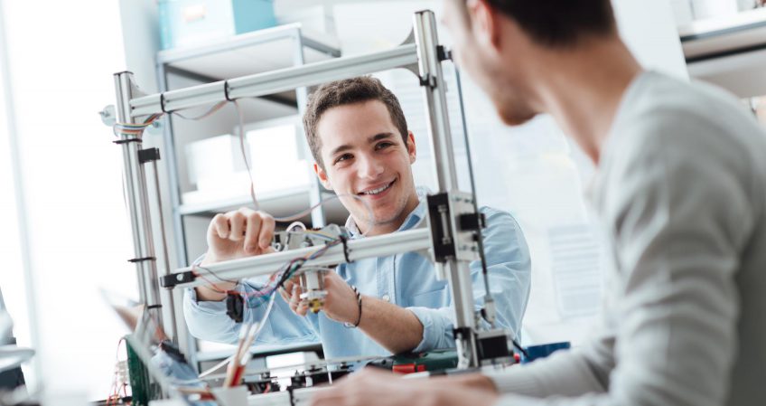 Los estudios de FP ya se solicitan más que las carreras