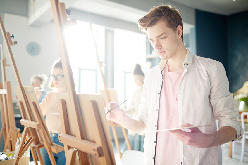 Estudiantes de Bachillerato de Artes