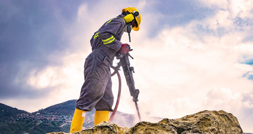 Técnico en Excavaciones y Sondeos