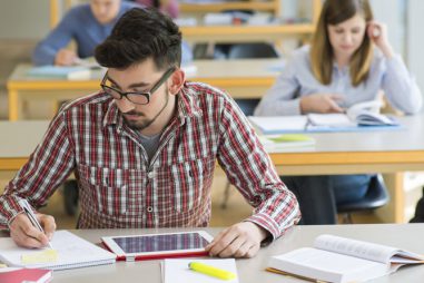 Becas universitarias