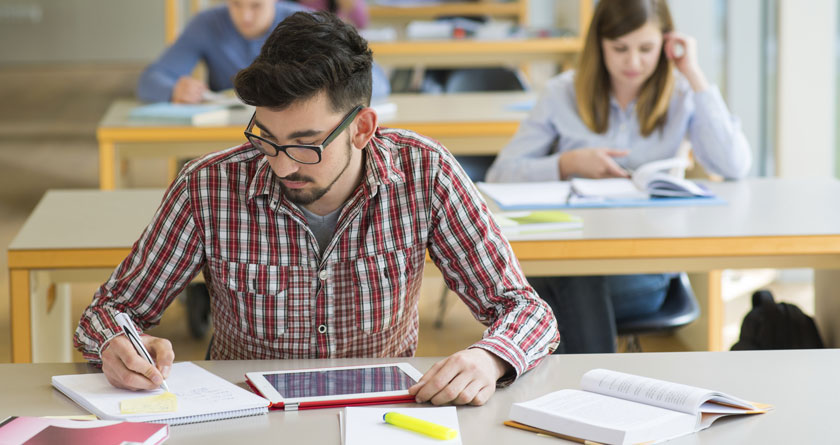 Becas del Banco Sabadell para universitarios