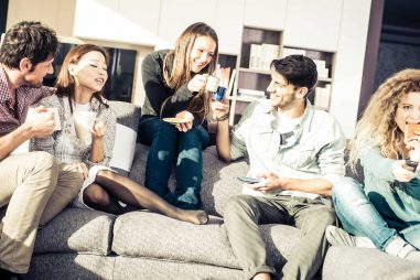 Alojamiento y transporte