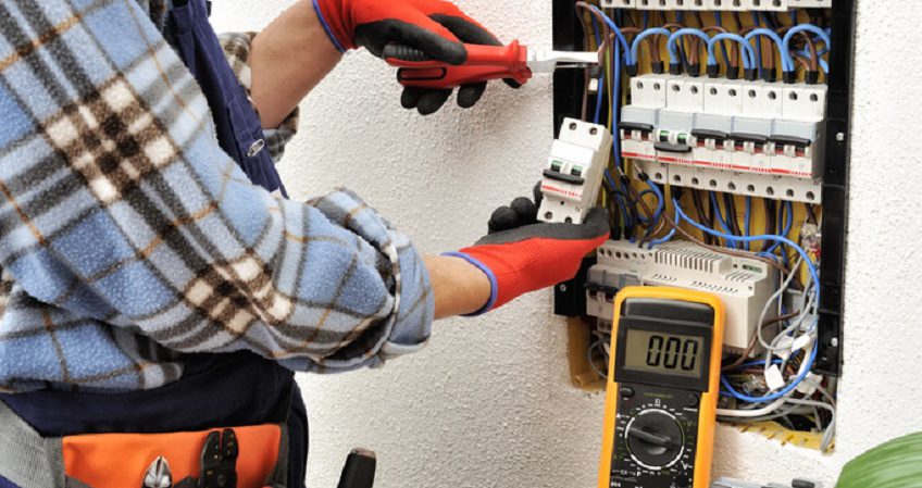 Técnico en Instalaciones Eléctricas y Automáticas 