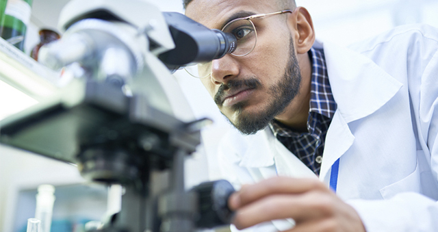 Descubre cómo formarte en Ciencias Biomédicas