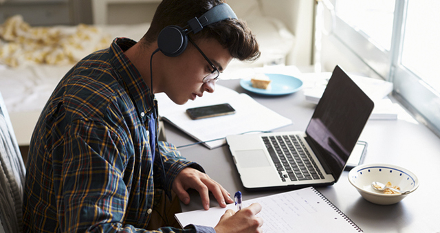 Estudios muestran cuál es la música para estudiar mejor 