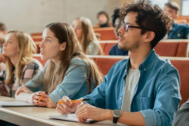 ¿Cuándo es buena idea estudiar una segunda carrera?