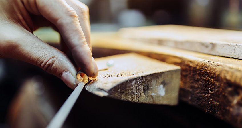 Técnico en Procedimientos de Joyería Artística