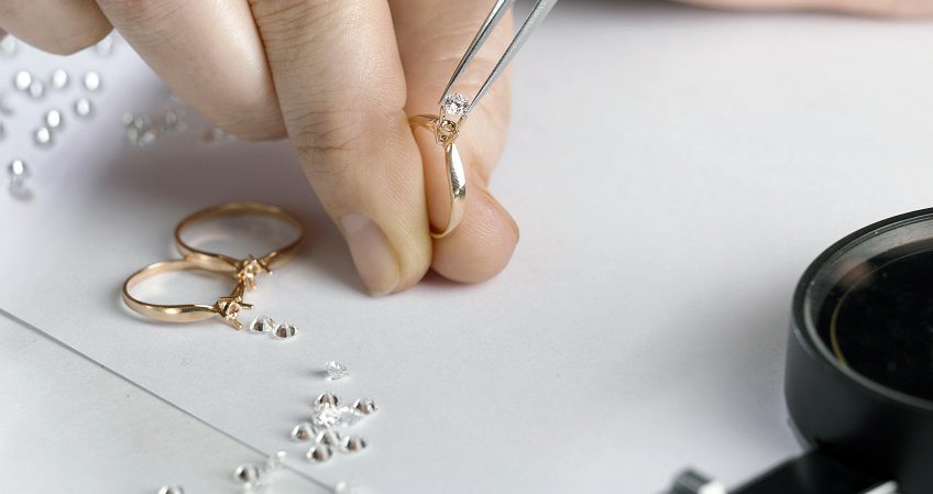 Técnico en Joyería
