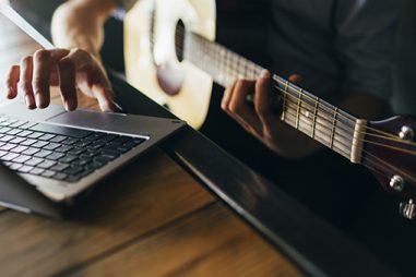 Cómo estudiar música fuera del conservatorio