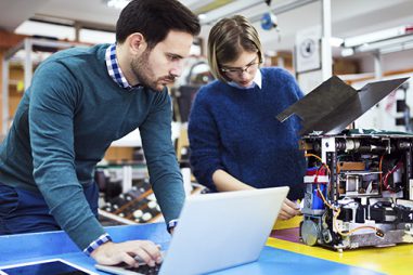 ¿Qué es la educación STEM y qué tipo de carreras engloba?