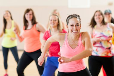 Qué es la danzaterapia y cómo puedes formarte para convertirla en tu profesión