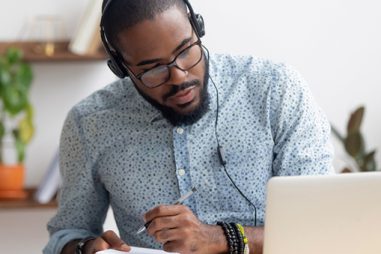 Grado en Ingeniería Informática Online: descubre qué es y cómo puedes formarte a distancia