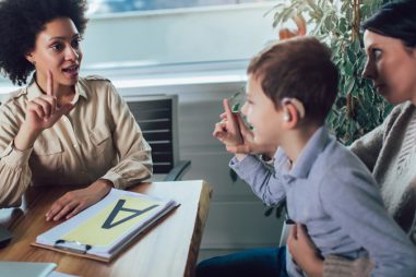 Lenguaje de signos: apréndelo y conviértelo en tu profesión