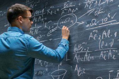 ¿En qué consiste la formación en Matemática Discreta?