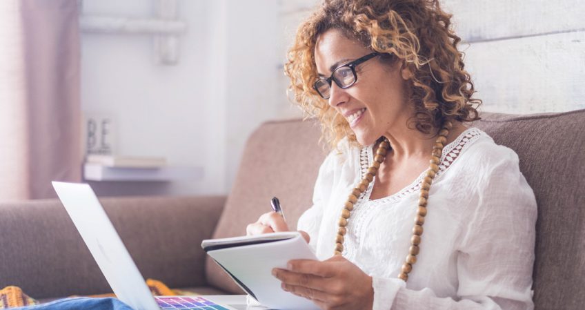 Estudiar oposiciones a los 40: consejos, ventajas y propuestas
