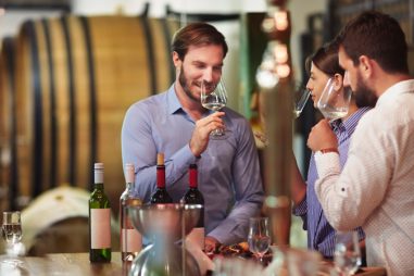 ¿Existen diferencias entre el catador de vinos, el sumiller y el enólogo?