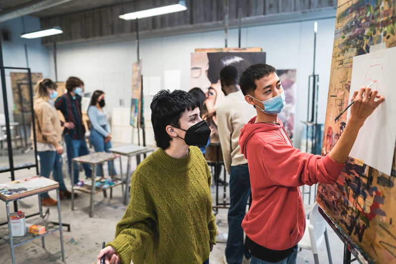 Estudiantes de Bachillerato de Artes