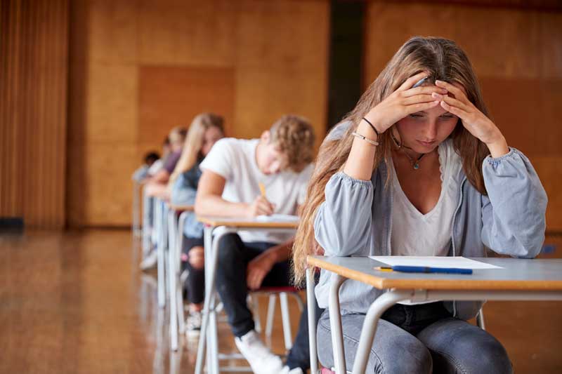 Estudiante bloqueada en un examen de Selectividad o Ebau