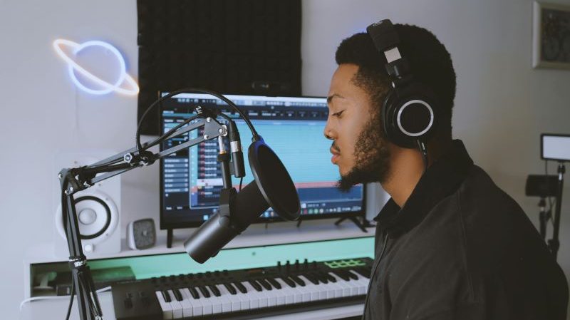 ¿Qué tengo que estudiar si quiero vivir de la música?