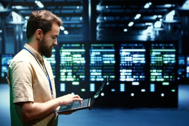 Qué estudiar para trabajar en la industria de defensa: carreras y FP